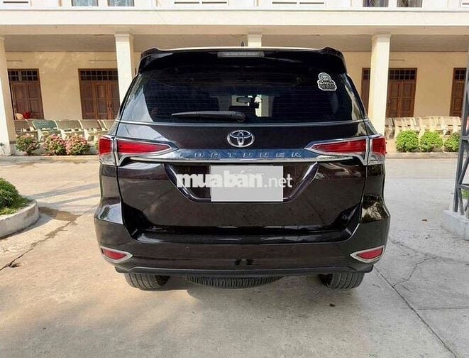 Toyota Fortuner 2.8 AT 4*4