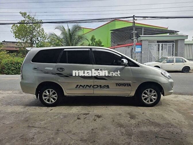 Toyota Innova G 2006 Vàng cát