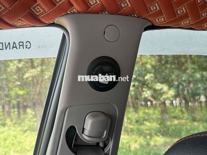 Mitsubishi Grandis 2005 Đen Tự động