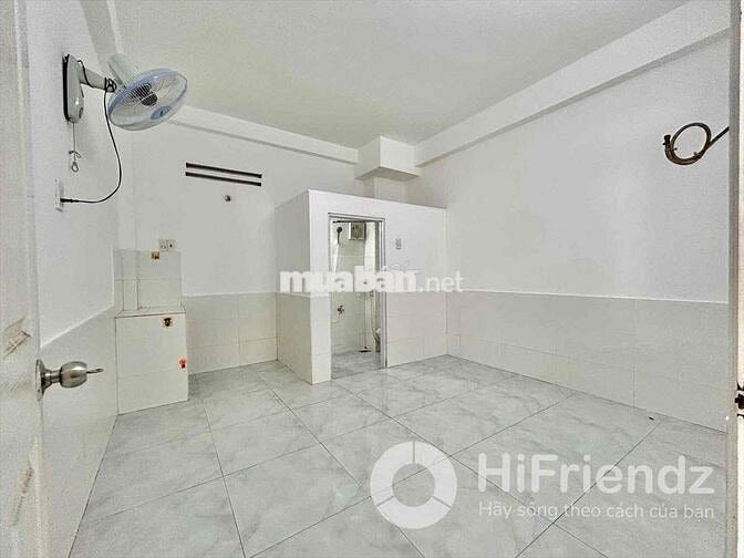 CHO THUÊ PHÒNG NGAY NGÃ TƯ PHÚ NHUẬN-BỜ KÈ HOÀNG SA-QUẬN1-3-5-10