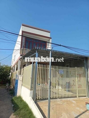 nhà cần bán nhà 1 lầu+ 1 trệt như hình