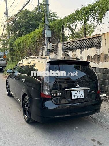 Mitsubishi Grandis 2005 Đen Tự động