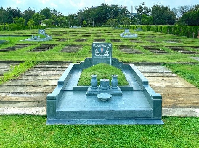 👉 Vì Sao Nhiều Gia Đình Sẵn Sàng Chi Hàng Tỷ Đồng Để Sở Hữu Mộ Gia Tộ