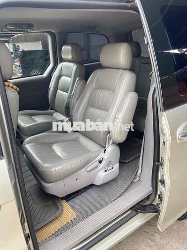 Kia Carnival 2009 Tự động Vàng cát