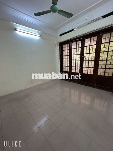 Cho thuê nhà Thái Hà - ô tô đỗ cửa - 45m2- 3 tầng