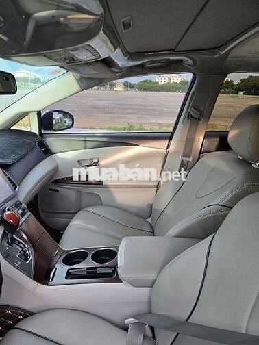 Toyota Venza 2010 2.7 Trắng