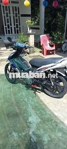 Suzuki Axelo 125cc Xanh trắng