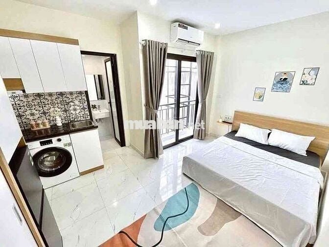 CCMN PHỐ NGUYỄN AN NINH, 6 TẦNG THANG MÁY, KÍN PHÒNG