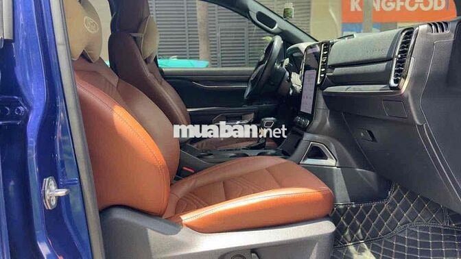 Everest Titanium Màu Xanh Đổi Màu Lúc Mua Mới