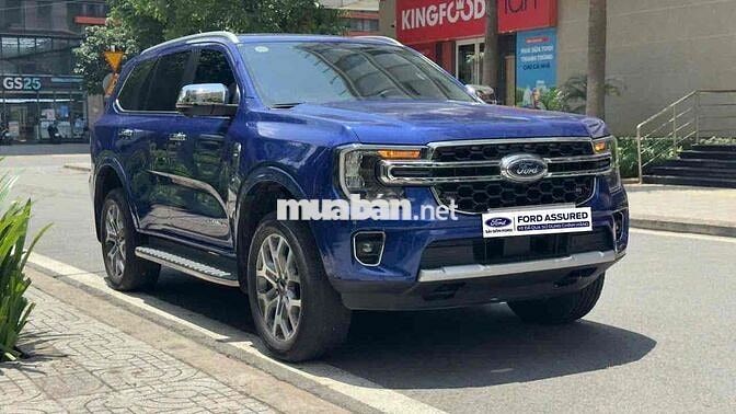 Everest Titanium Màu Xanh Đổi Màu Lúc Mua Mới