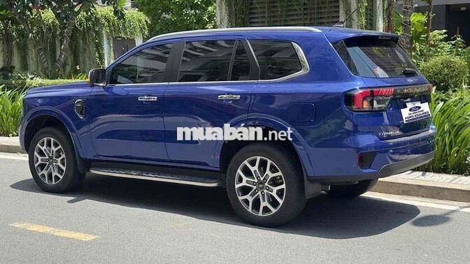 Everest Titanium Màu Xanh Đổi Màu Lúc Mua Mới