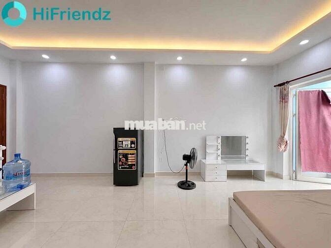 STUDIO BANCOL FULL NỘI THẤT SIÊU RỘNG 35M2 FREE XE - NGAY NGÃ TƯ BỐN X