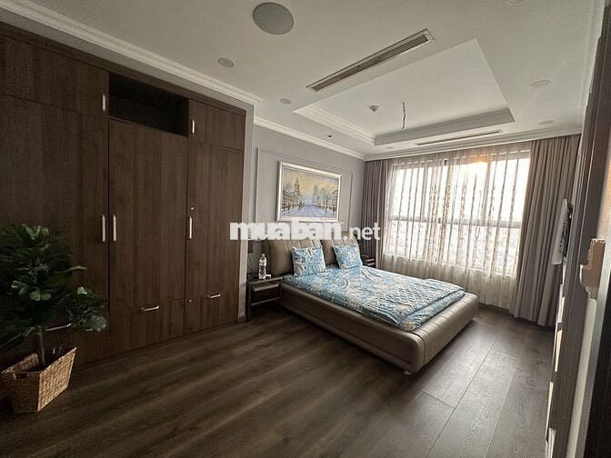 Gia đình gấp căn hộ Khải Hoàn, 105m2, 4.85 tỷ, căn góc, sổ hồng