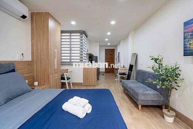 CHO THUÊ CĂN HỘ BAN CÔNG SIÊU RỘNG MỚI TOANH Ở TRẦN QUANG KHẢI GIÁ RẺ