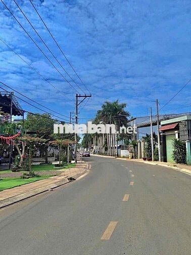 Nền thổ cư sổ riêng sát trung tâm Long Khánh giá dưới 1ty