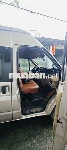 Ford Transit 2016 Vàng cát 6 chỗ