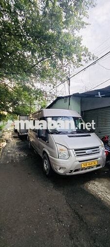 Ford Transit 2016 Vàng cát 6 chỗ