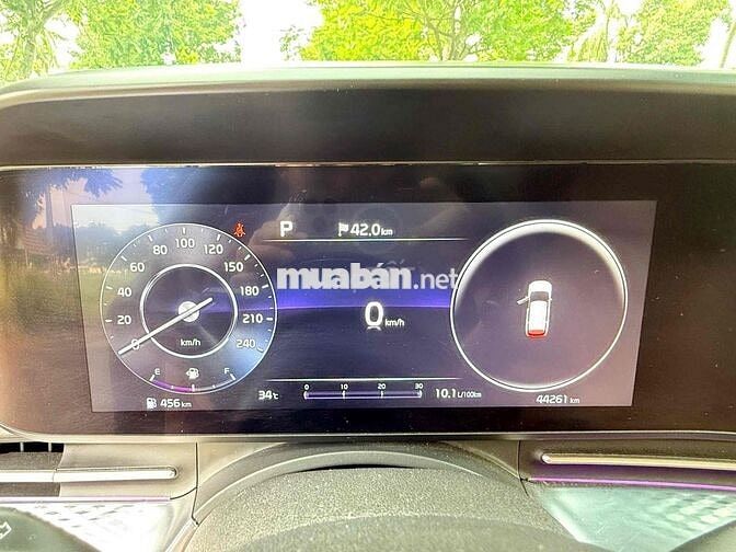 Kia Carnival Signature 2023 44000 km Đen