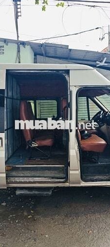 Ford Transit 2016 Vàng cát 6 chỗ