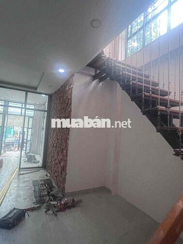 CHO THUÊ NHÀ 1 sẹc 5.5 x 18 Đúc 1 lầu