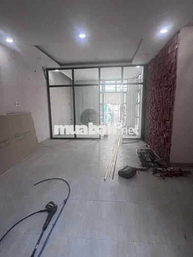 CHO THUÊ NHÀ 1 sẹc 5.5 x 18 Đúc 1 lầu