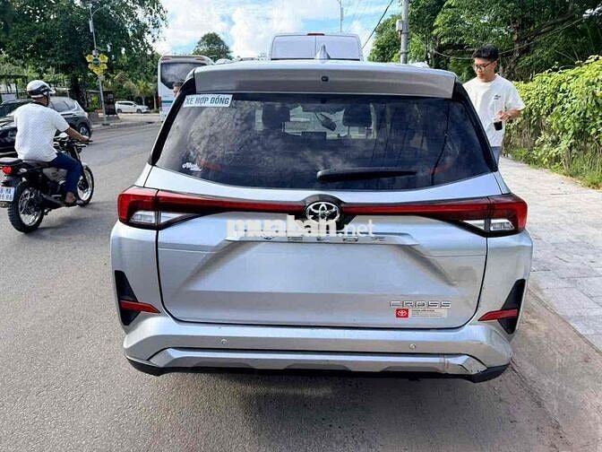 Toyota Veloz Cross Bạc 7 chỗ 210184 km