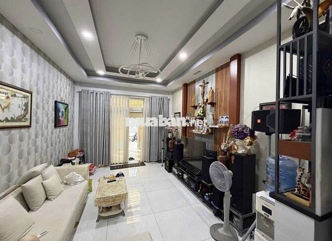 H6m THÔNG NGUYỄN CỬU ĐÀM_4.6x19m_ĐÚC 4 TẤM FULL NỘI THẤT_4PN_5WC