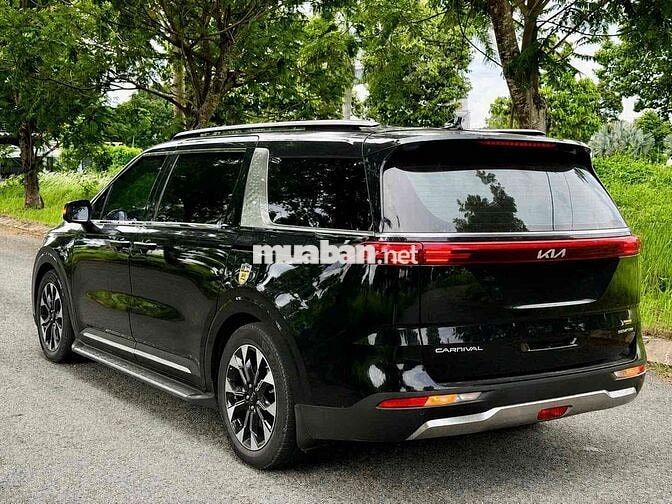 KIA CARNIVAL SIGNATURE 2023 Dầu Nhiều Phụ Kiện