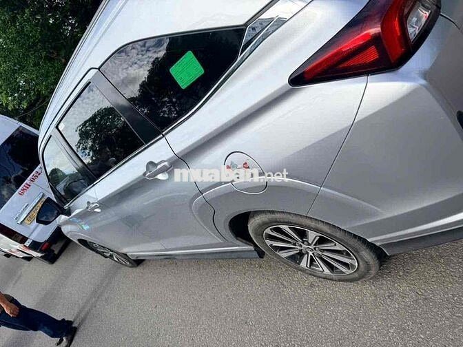 Toyota Veloz Cross Bạc 7 chỗ 210184 km