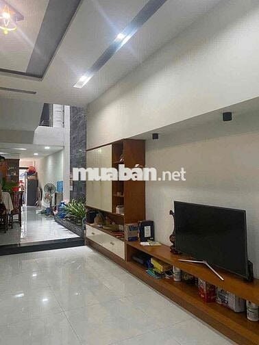 Nhà 3 tầng 3pn Hoàng Thế Thiện