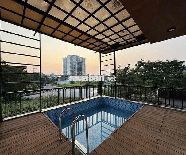 CHO THUÊ BIỆT THỰ 2,5 TẦNG MẶT TIỀN NGUYỄN ĐÌNH HOÀN, KĐT HÒA XUÂN