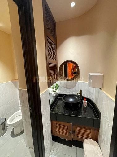 🏢 NHÀ MẶT TIỀN KINH DOANH ĐẸP NGAY TRUNG TÂM QUẬN 1