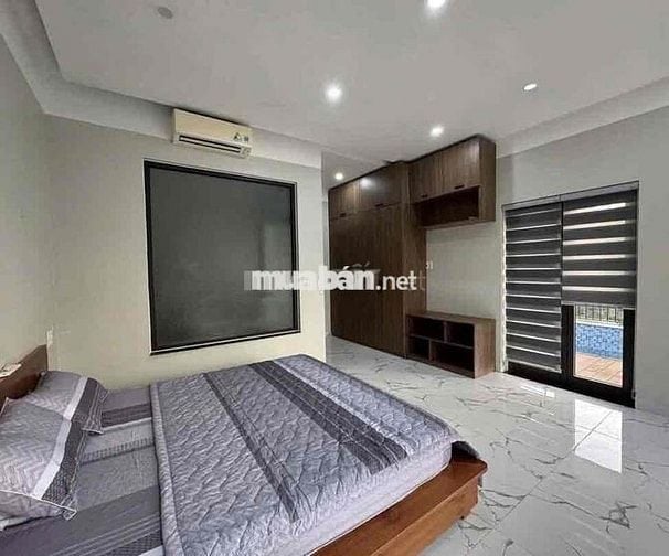 CHO THUÊ BIỆT THỰ 2,5 TẦNG MẶT TIỀN NGUYỄN ĐÌNH HOÀN, KĐT HÒA XUÂN