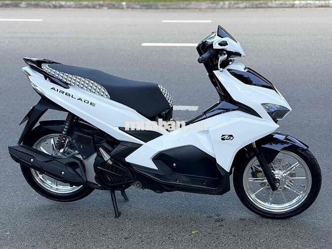 Honda Air Blade 2017 Trắng đen Tự động