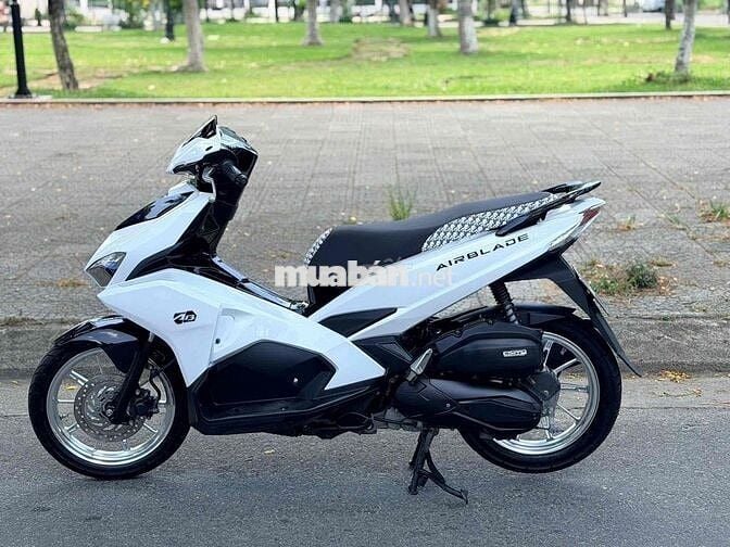 Honda Air Blade 2017 Trắng đen Tự động