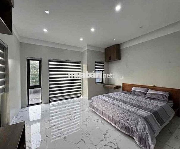 CHO THUÊ BIỆT THỰ 2,5 TẦNG MẶT TIỀN NGUYỄN ĐÌNH HOÀN, KĐT HÒA XUÂN