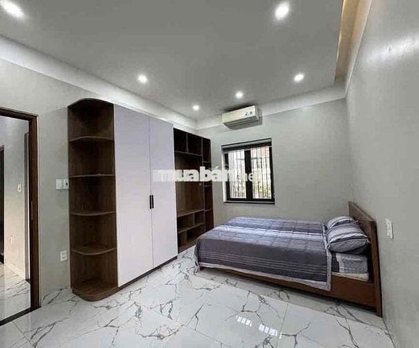 CHO THUÊ BIỆT THỰ 2,5 TẦNG MẶT TIỀN NGUYỄN ĐÌNH HOÀN, KĐT HÒA XUÂN