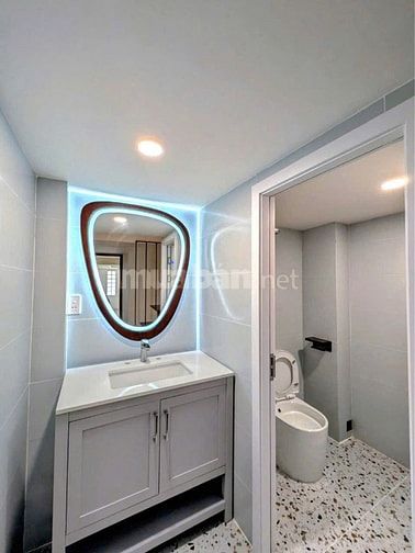 Hẻm rộng, Nguyễn Kiệm,3 Tầng,4PN,an ninh, sách sẻ,gần Ngã tư Phú Nhuận