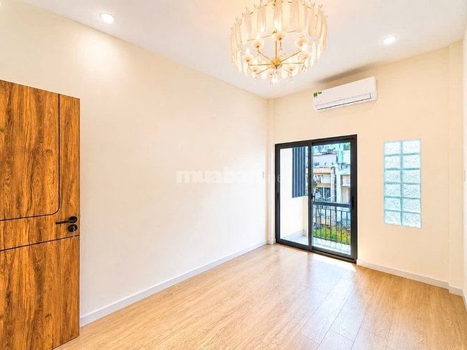 Hẻm rộng, Nguyễn Kiệm,3 Tầng,4PN,an ninh, sách sẻ,gần Ngã tư Phú Nhuận