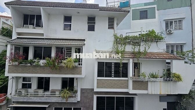 Mua nhà tặng phòng thu chuyên nghiệp - *** tại Nơ Trang Long.