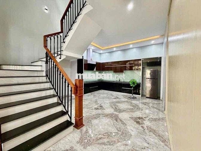 CHO THUÊ BIỆT THỰ 2,5 TẦNG MẶT TIỀN NGUYỄN ĐÌNH HOÀN, KĐT HÒA XUÂN
