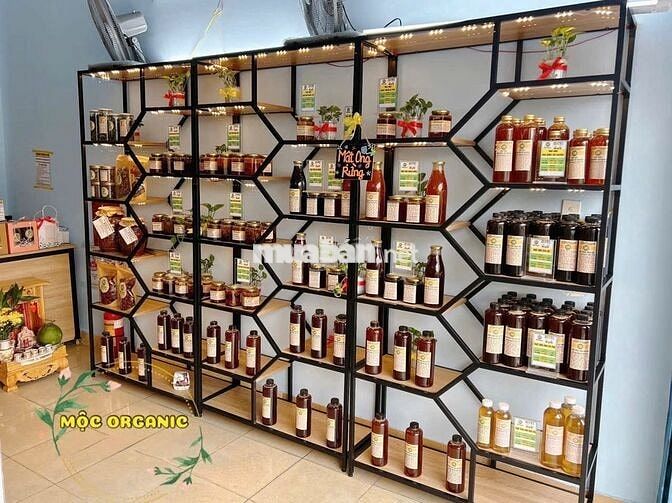 (PHÚ NHUẬN) Nữ Nhân Viên Bán Hàng