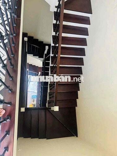 Villa Hồ Bơi Khu Đô Thị FPT giá siêu tốt.