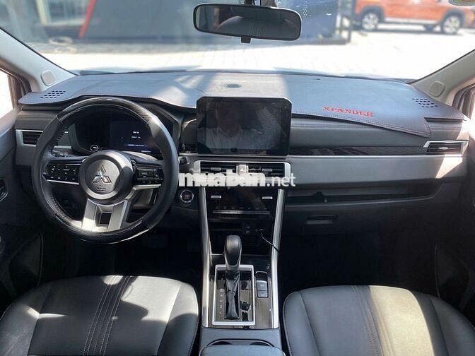 XPANDER PREMIUM TRẮNG 2025 LƯỚT 8000KM NHƯ XE MỚI