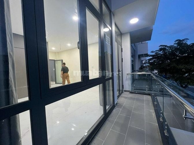 Bán nhà khu dân cư Xuân Thới Đông, đường Số 2, Hóc Môn.