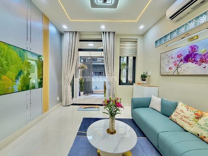 Bán nhà HXH Phan Xích Long, DT 63m2, 4 tầng, Mới, Vào ở liền, 10,2 tỷ 