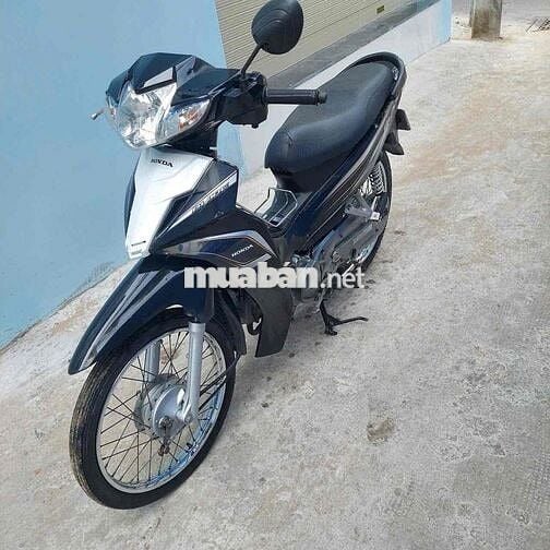 Honda Wave Blade 2017 Đen, Bạc Côn tự động