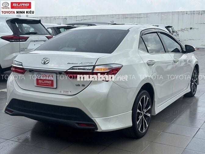 Toyota Altis 1.8G 2020 Trắng 44.000 km