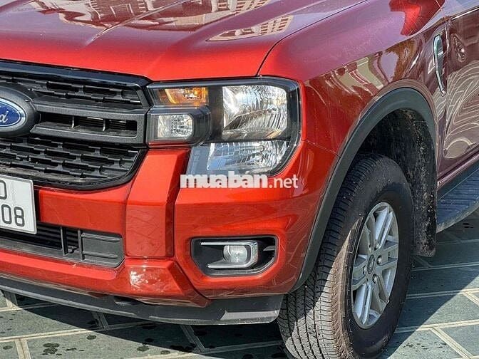 Ford Ranger XLS AT 2022 12000 km Đỏ