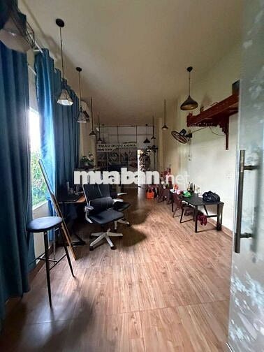 Mặt tiền Nguyễn Văn Lượng, gần Công viên, 20 x 2, 25tr/tháng